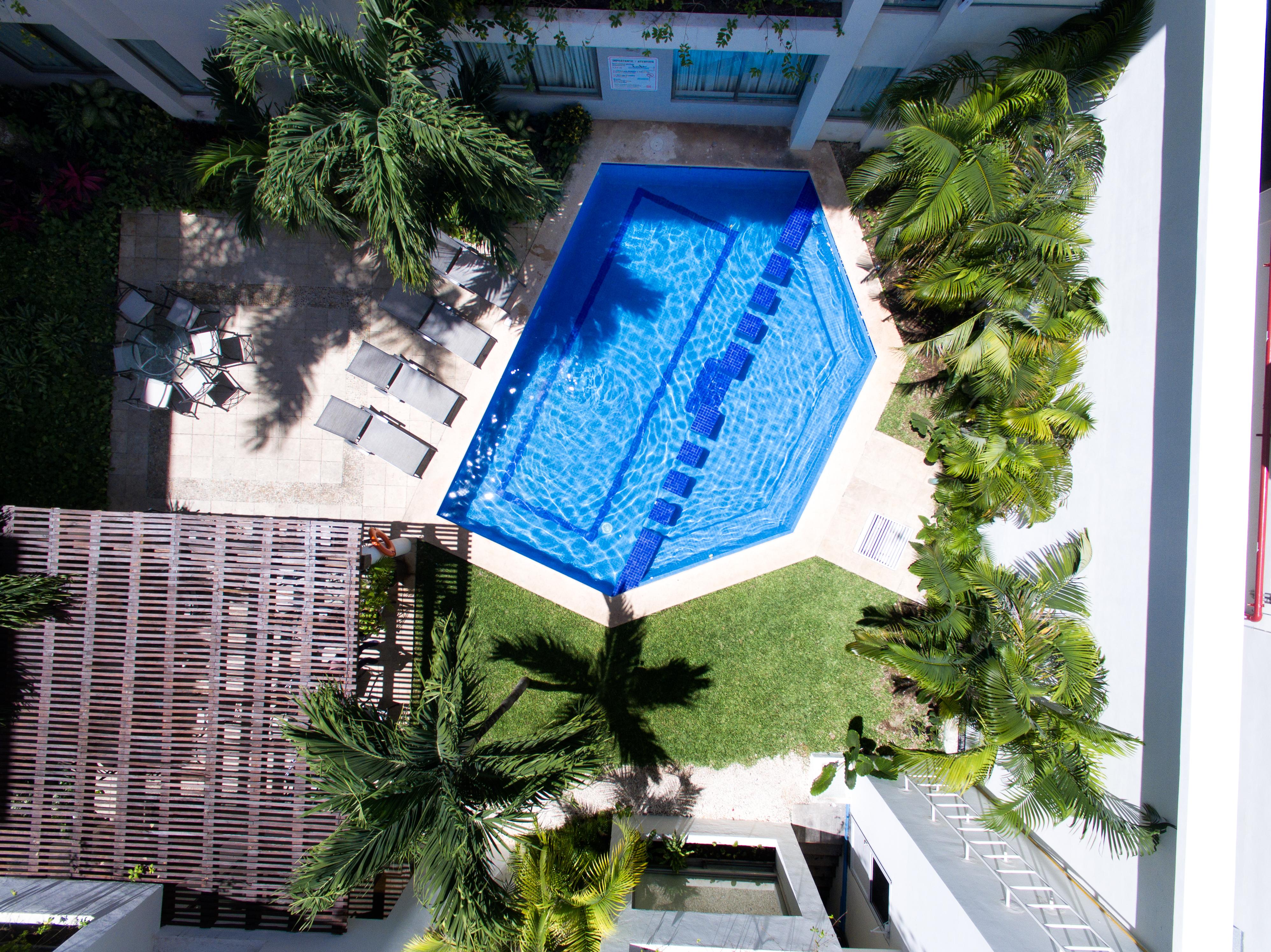 Ambiance Suites Cancun Exterior photo